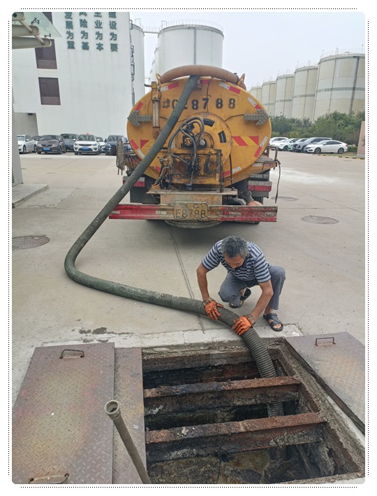 孙吴隔油池清掏